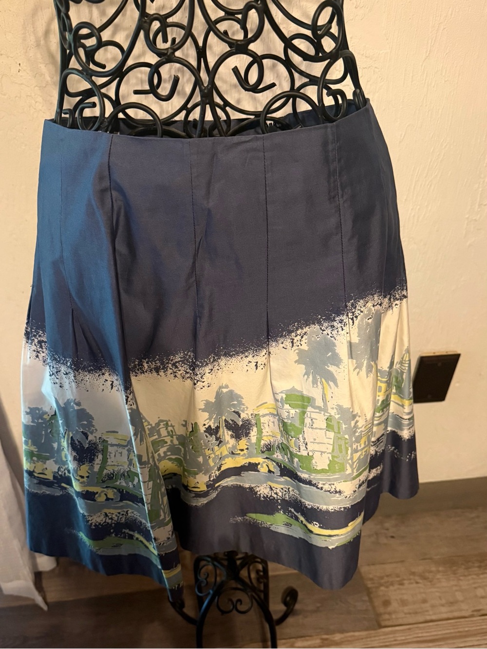 Vintage Y2K Old Navy Tropical Scenic Beach City Pleated Skirt - Size 2 - Picture 3 of 6